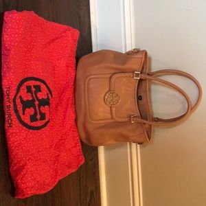 Used authentic Tory Burch purse with dust bag